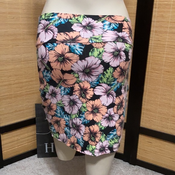 PINK hibiscus Hawaiian flower pencil skirt medium - Picture 4 of 7